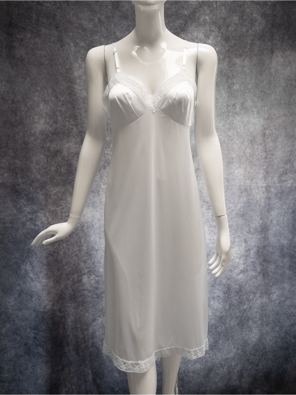 Vintage Vanity Fair White‎ Full Slip Dress, Lace Trim, Size S / M